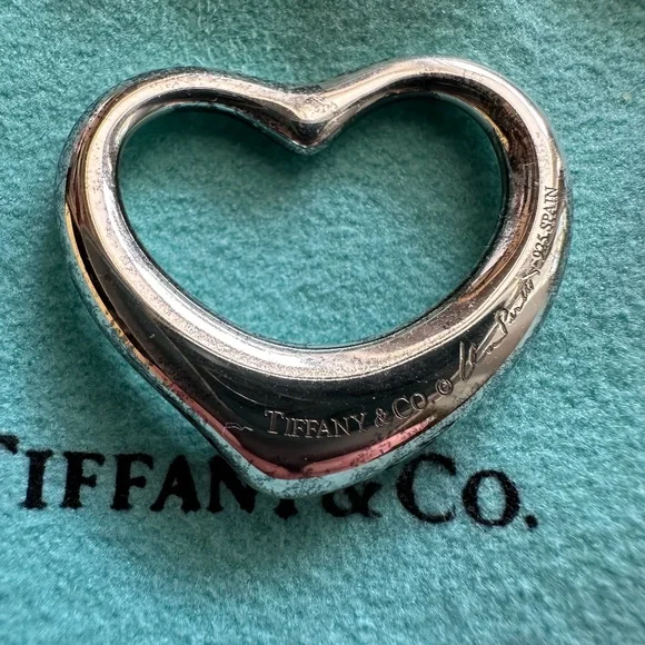 Tiffany & Co Elsa Peretti Open Heart Pendant 27mm - Picture 9 of 13